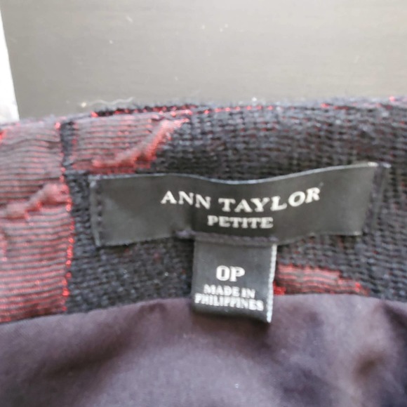 Ann Taylor Dark Red/Black Skirt w/Peplum Bank 0P - Picture 4 of 5